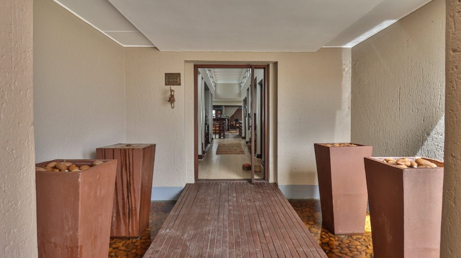 6 Bedroom Property for Sale in Moquini Coastal Estate Western Cape